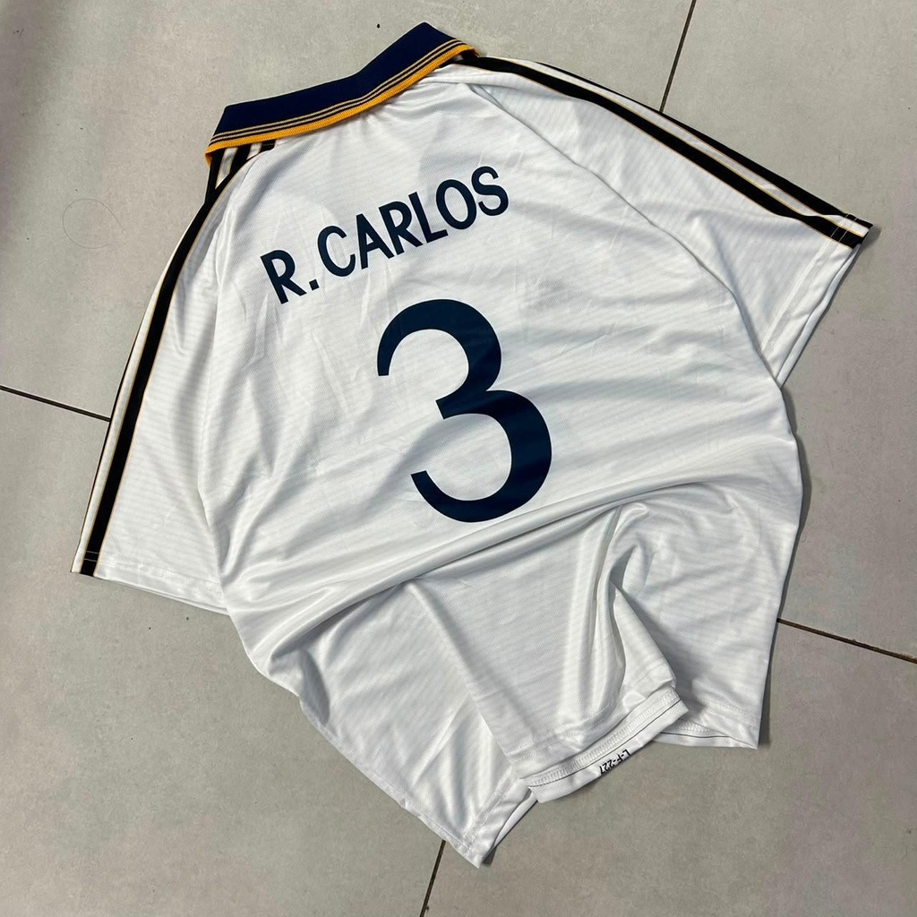 ROBERT CARLOS (M)